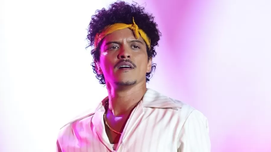 Bruno Mars Becomes Spotify's Most-Listened Artist, Dethroning The Weeknd