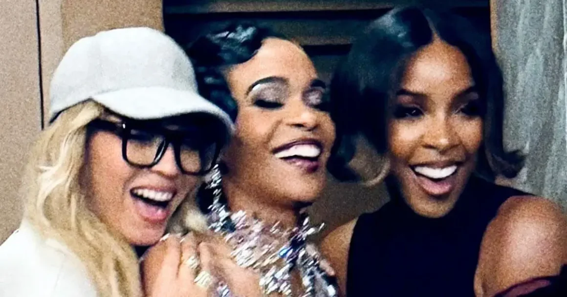 Destiny’s Child Reunites on Broadway to Support Michelle Williams