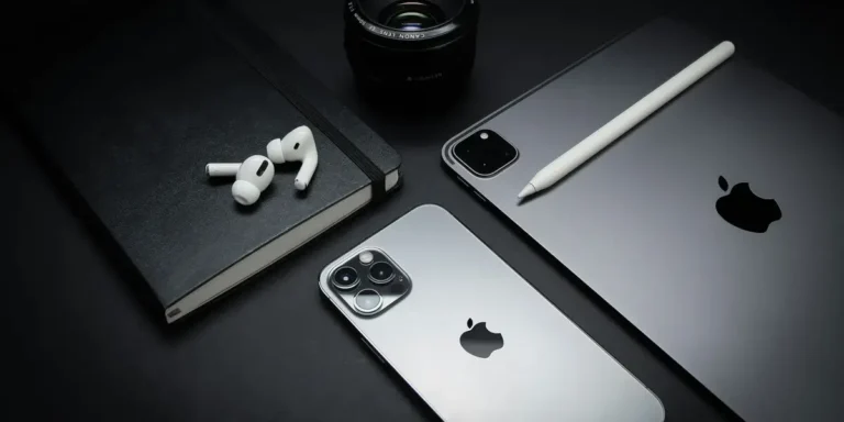 Apple Devices ― iPhone iPad AirPods