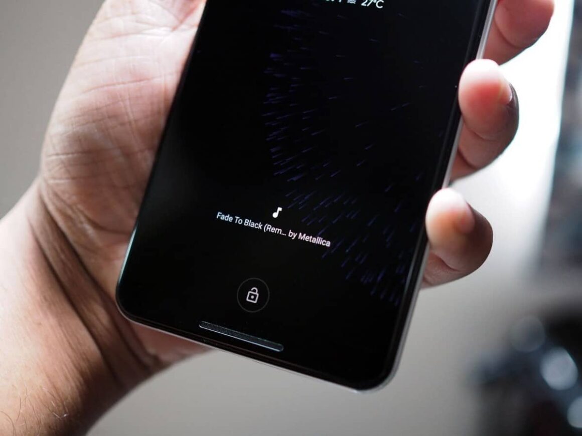 Google Pixel Update Brings Album Artwork and Music Player Features to Now Playing