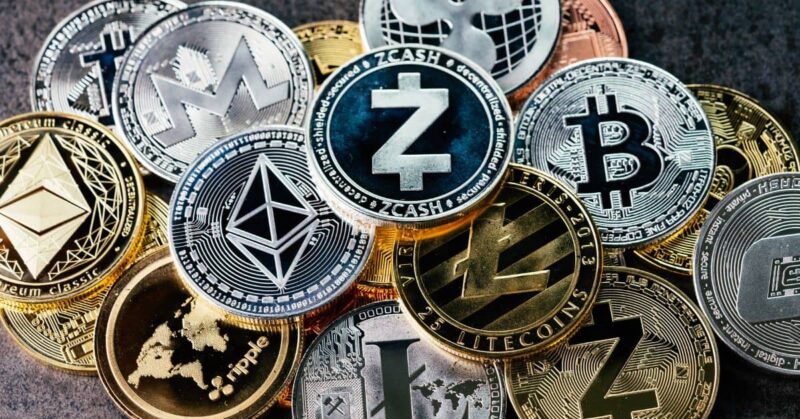 Cryptocurrencies ― Bitcoin Ethereum Litecoin