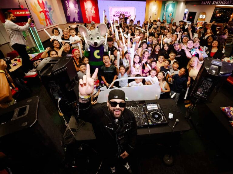 Deorro’s Chuck E. Cheese Rave