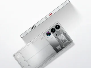 Red Magic 10 Pro ― Lightspeed Color