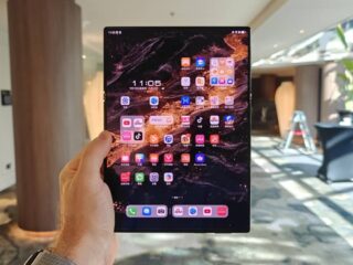 Samsung Galaxy tri foldable