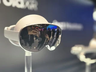 Samsung Teases Apple Vision Pro Competitor ‘Project Moohan’ at MWC 2025
