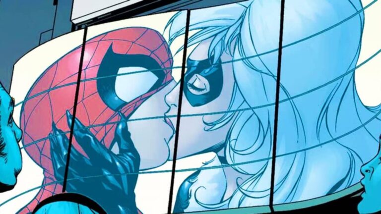 Spider-man and Black Cat Kissing in Marvel Comics