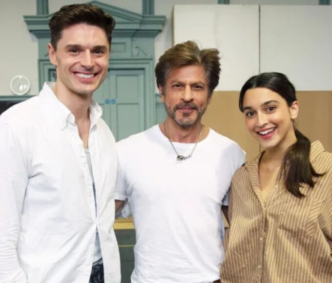 Come Fall in Love — The DDLJ Musical