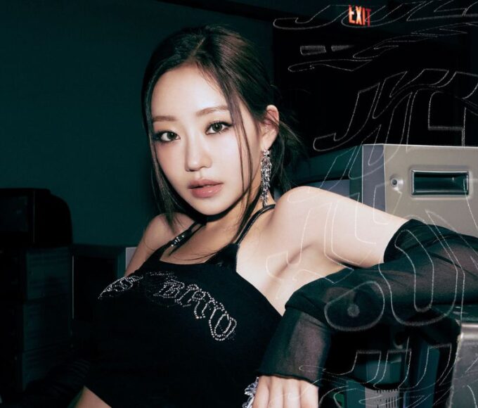 Julie of KISS OF LIFE