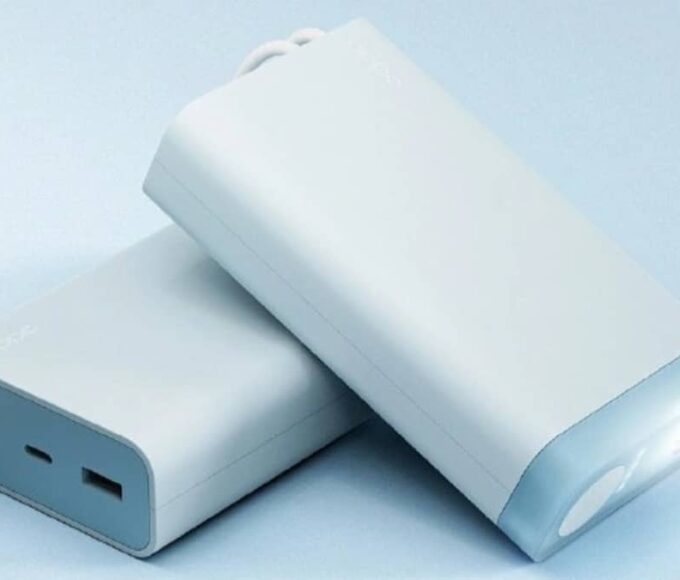 Oppo Unveils Powerful 45W 20,000mAh Power Bank With Flashlight