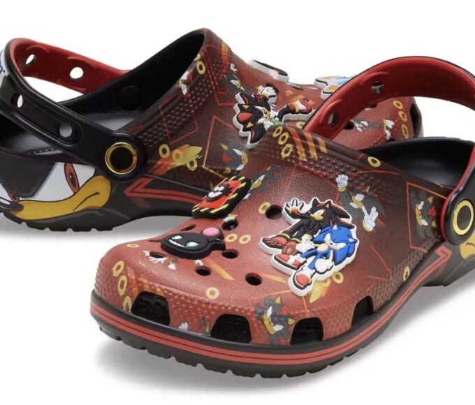Sonic the Hedgehog x Crocs Classic Clog “Shadow”
