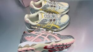Vandy the Pink x atmos x ASICS GEL-Nimbus 10.1 “Banana Split” Pack