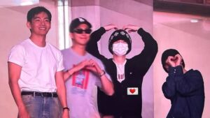 BTS' Jin, Suga, V and Jimin waved at fans from the strands