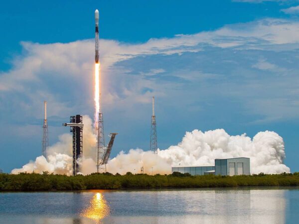 Falcon 9 rocket satellite launch