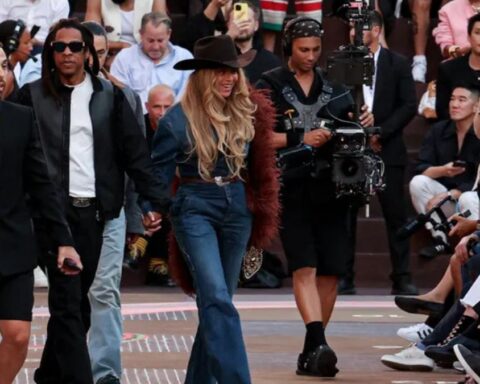 Jay-Z & Beyoncé Steal the Spotlight at Pharrell’s Louis Vuitton Show in Paris