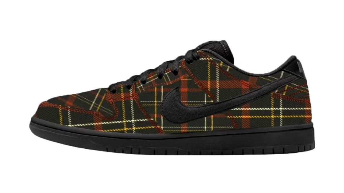 Nardwuar x Nike SB Dunk Low