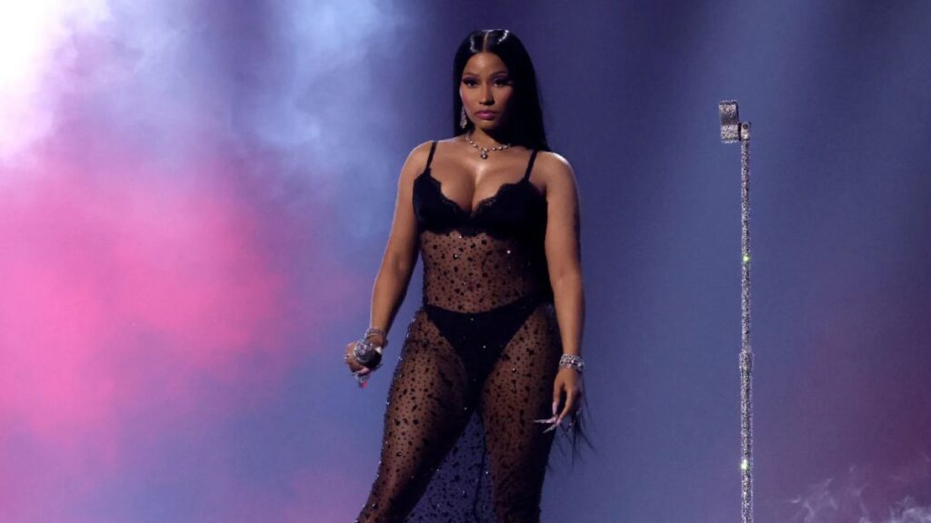Nicki Minaj Live
