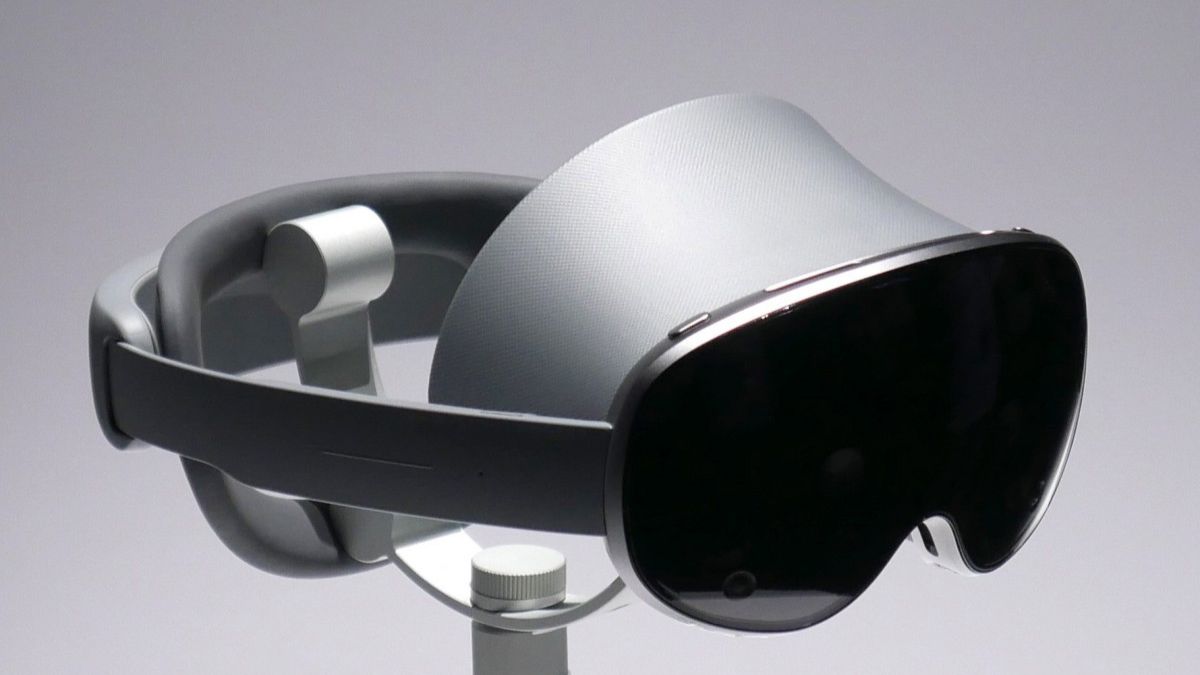 Samsung XR headset