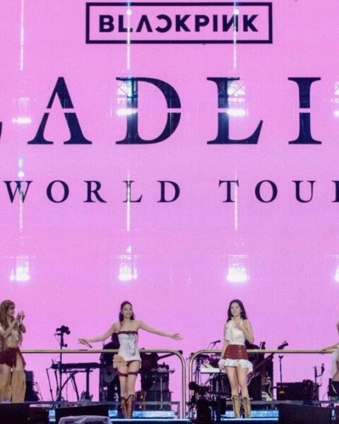 BLACKPINK DEADLINE WORLD TOUR