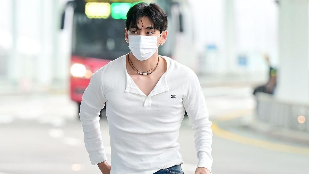 BTS’ V Wows Fans with Retro Airport Look and Confident Style