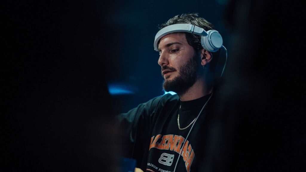 DJ ALESSO