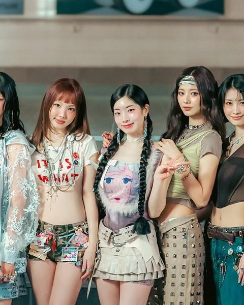 From left are TWICE members Mina, Sana, Jeongyeon, Nayeon, Dahyun, Tzuyu, Momo, Jihyo and Chaeyoung.