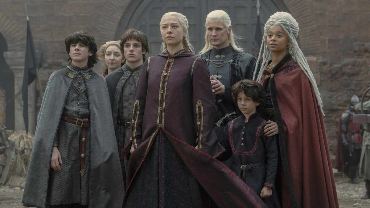 House of the Dragon ― Rhaenyra with Her Family