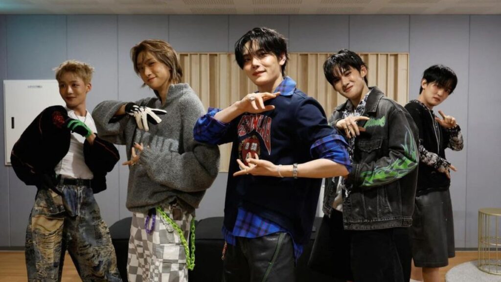 1VERSE (K-pop boy band)