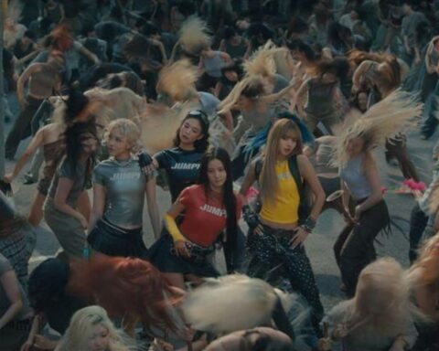 K-pop girl group BLACKPINK stars in its JUMP music video.