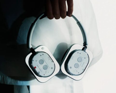 Nothing Headphone (1)