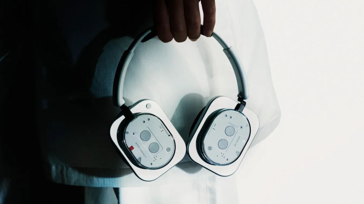 Nothing Headphone (1)