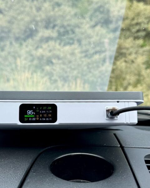 PeakDo Powerbank with Starlink Mini