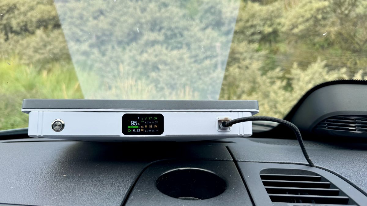PeakDo Powerbank with Starlink Mini