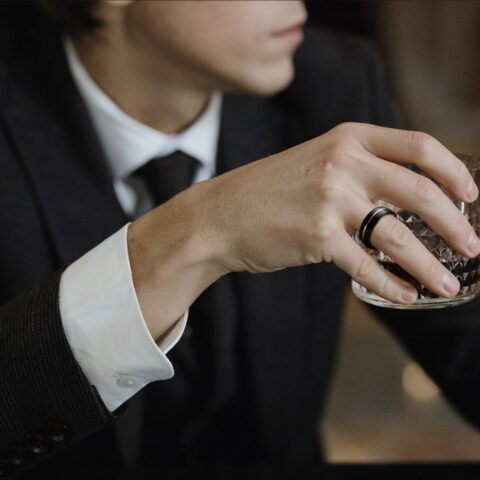 Swingers Explain Secret Meaning of Black Rings Worn on the Right Hand