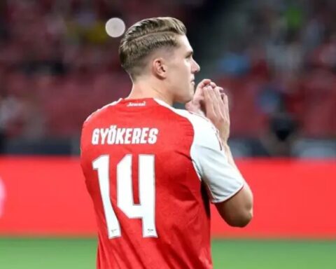 Viktor Gyokeres wearing Arsenal Jersey No. 14