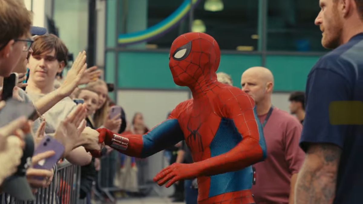 First Look: Tom Holland’s New Comic-Accurate Spider-Man Suit
