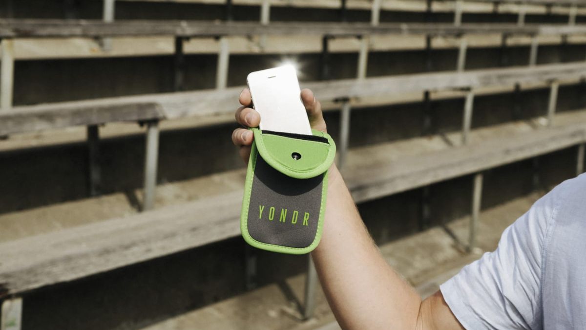 YONDR Phone Pouch