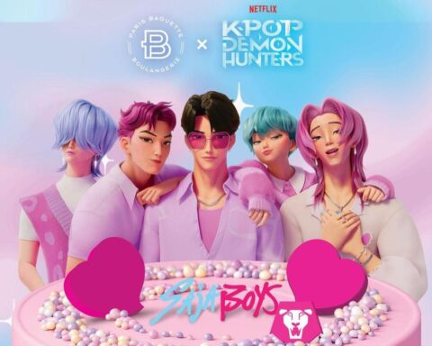 Paris Baguette's Soda Pop Cake in collaboration with KPop Demon Hunters