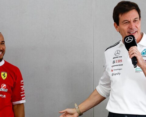 Lewis Hamilton Reunites with Mercedes Team at Austin GP Amid Ferrari Comeback