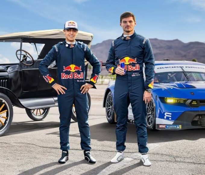 Arvid Lindblad with Max Verstappen in Ford Challenge
