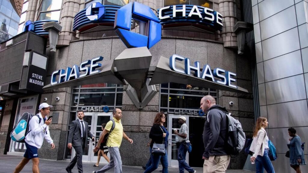 JPMorgan Misses Earnings as Weak Debt Underwriting Weighs on Results JPMorgan Chase