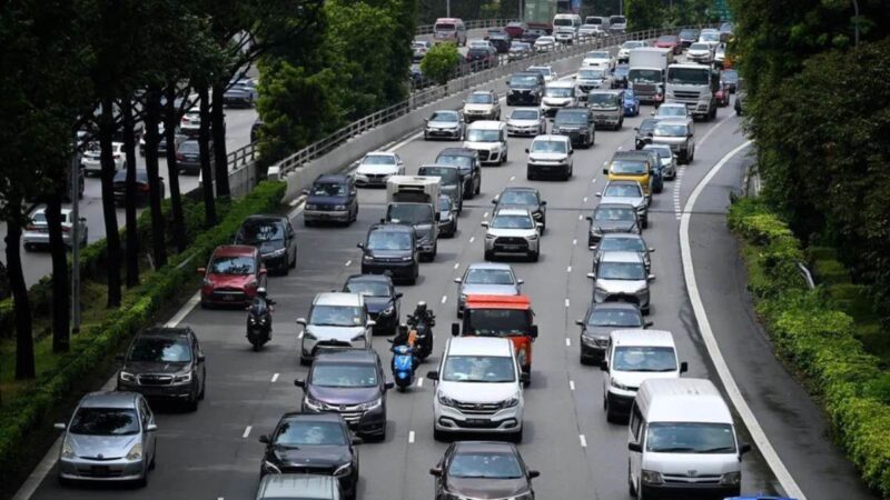 Mass-Market Car COE Prices Overtake Premium Cars for First Time in Years