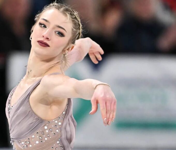 US Figure Skater Amber Glenn