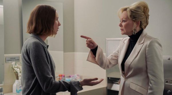 Hannah Einbinder and Jean Smart in Hacks