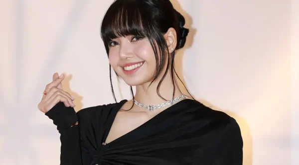 Lisa (of Blackpink)